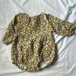 Rylee + Cru floral romper 12-18M